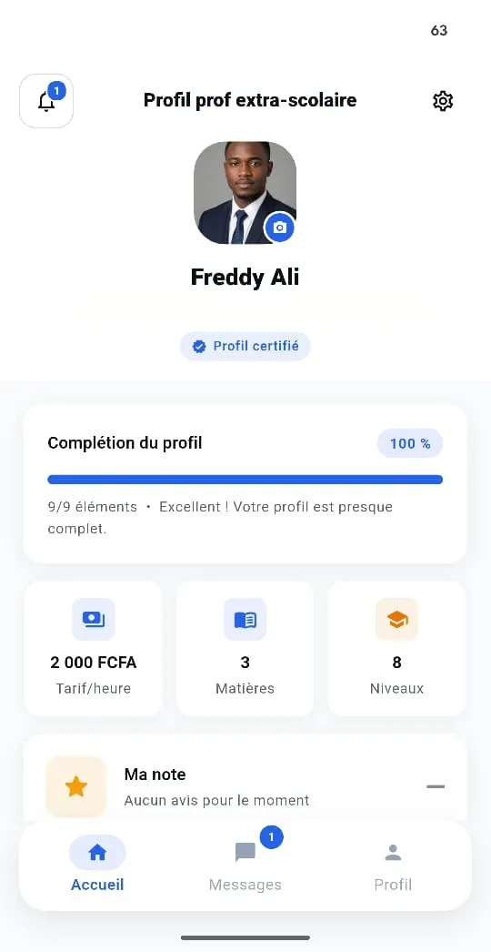 Profil d'un prof extra-scolaire dans École Facile : badge « Profil certifié », barre de complétion du profil à 100 %, tarif horaire, nombre de matières et de niveaux enseignés, et note moyenne